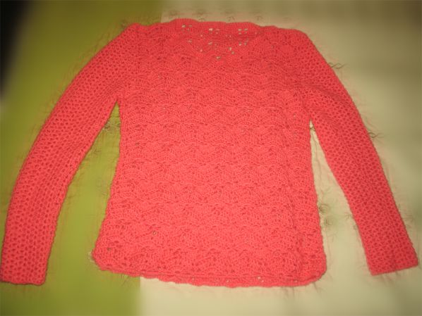Коралловый пуловер